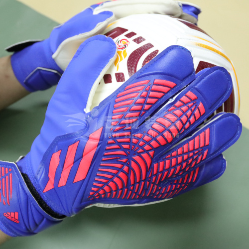 专柜正品ADIDAS 猎鹰PRED TRN比赛训练守门员门将手套